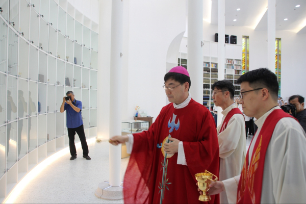 솔뫼성지 역사관 축복식 모습