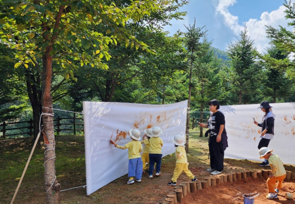 어린이집 대상 ‘숲놀이터’ 운영 모습