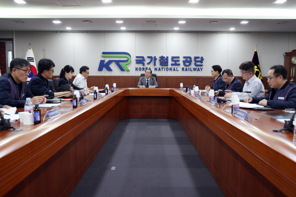 지난 16일 공단 본사에서 ‘업무체계 혁신 TF 전체회의’ 개최 모습