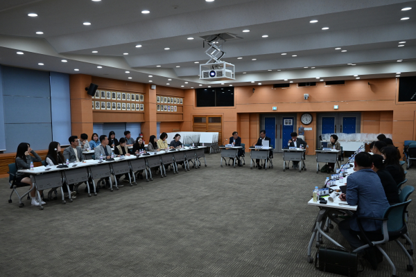 청양군청소년정책 기본계획 중간보고회 개최 모습