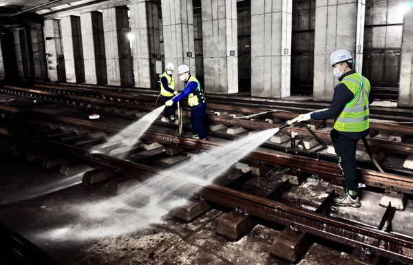 대전교통공사 물청소 실시 모습