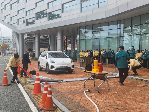 1일, 세종시교육청 자체 화재대피훈련 진행 모습