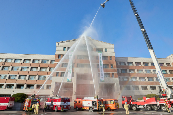 지난달 31일 선문대학교 공학관에서 진행한 재난대응 안전한국훈련 모습