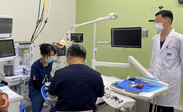 전신마취 구강진료 모습