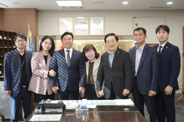 국제슬로시티 현장실사단 기념촬영