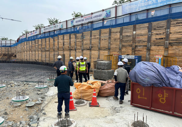 절토사면(흙막이) 점검 사진