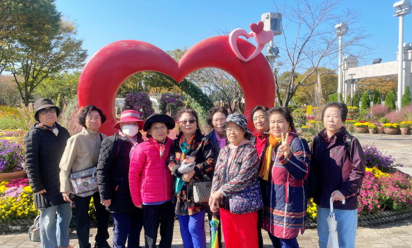 대전시노인복지관은 4월부터 11월까지 ‘행복울타리’ 사업을 진행했다.