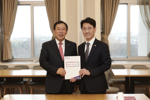 김윤상 기재부 차관 면담 모습