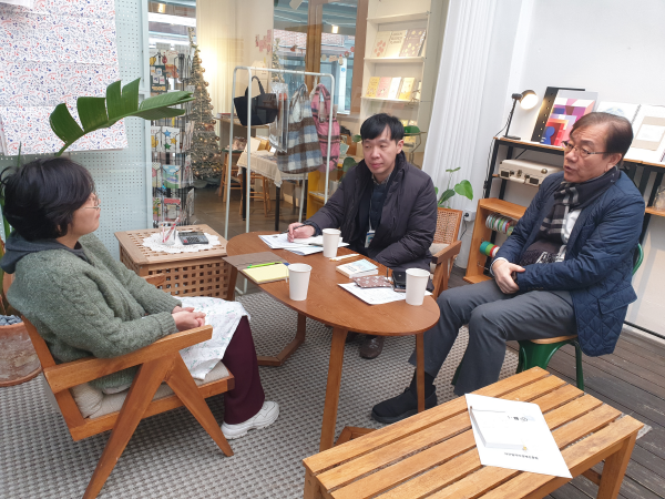 디쎈 방문 모습