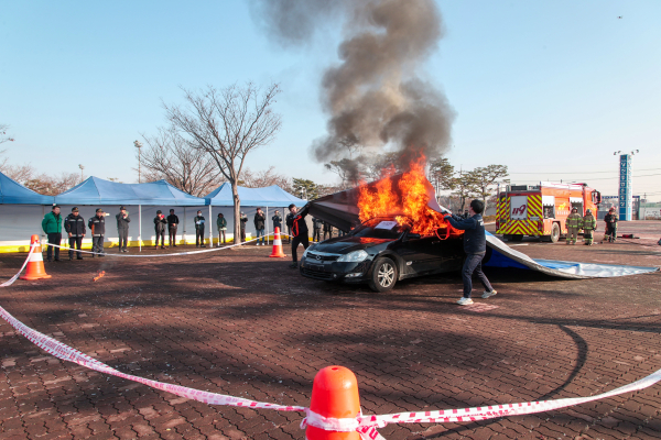 질식소화포 훈련 사진