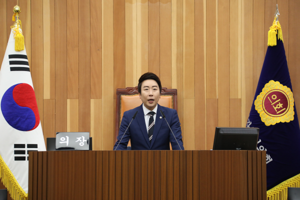 임채성 세종시의회 의장