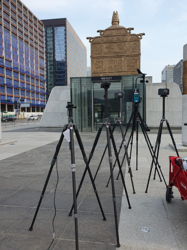 치유환경측정 모습 (광화문광장)