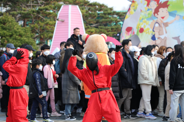 2025년 설 연휴 맞이 다채로운 공연과 이벤트 진행