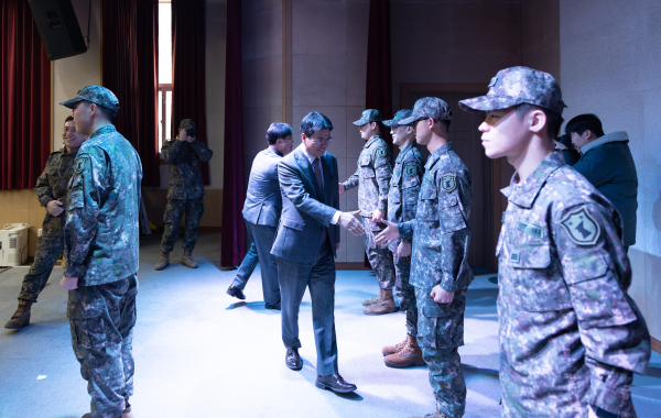 설맞이 군부대 위문 모습