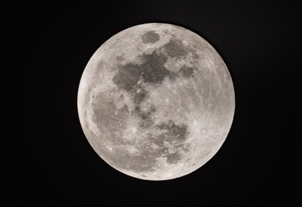 보름달=천문연 제공 / 천문연 전영범 책임연구원 촬영