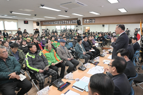 지난 10일, 중학동 행정복지센터에서 열린 ‘시민과의 대화’  진행 모습