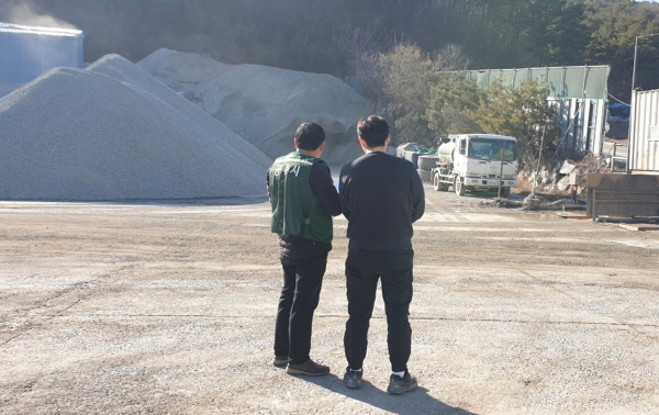 미세먼지 불법배출 감시원 활동 모습