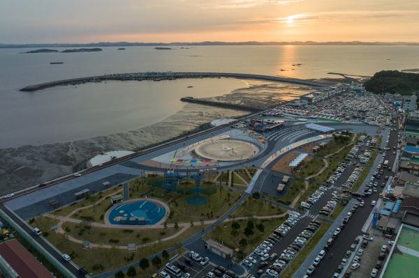지난해 남당항 대하축제 전경