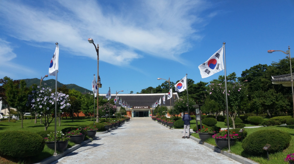 윤봉길의사기념관 전경