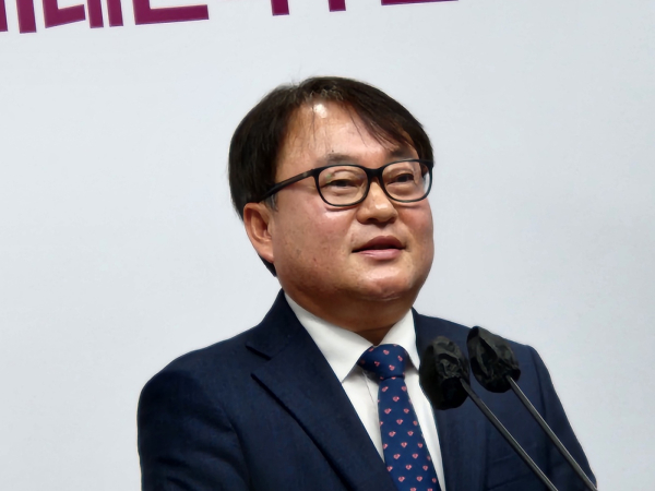 브리핑 하는 김현기 세종시 경제산업국장&nbsp;