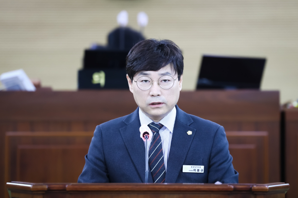 지난 11일, 이봉규 의원이 제309회 임시회 제1차 본회의에서 5분 발언 모습