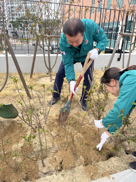 제80회 식목일 기념 식목행사 진행 모습
