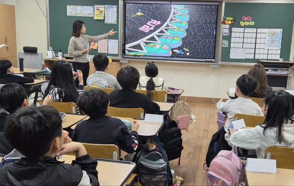관대초등학교 등 17교, 64학급 대상 학교로 찾아가는 독서프로그램 운영