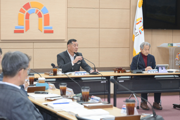 2025년도 첫 정책자문위원회 회의 개최 모습