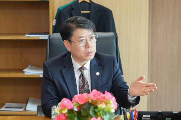 유재영 서천부군수