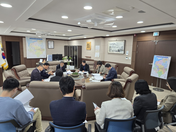 2025년 청렴도 향상 대책 추진단을 구성하고 협의회 진행 모습