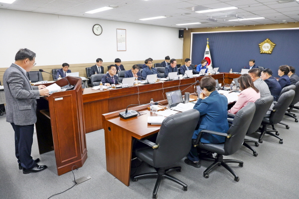지난 15일, 당진시의회 4월 중 의원출무일 개최 모습