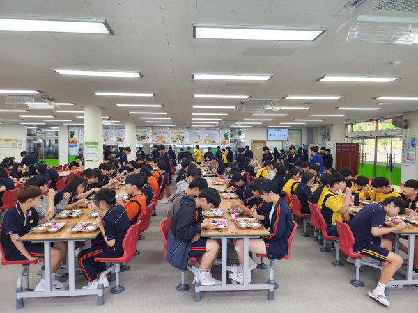 국산 밀 데이 학교 급식 현장사진
