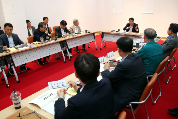 김영환 충북도지사, 2025영동세계국악엑스포 준비 현장 방문 모습