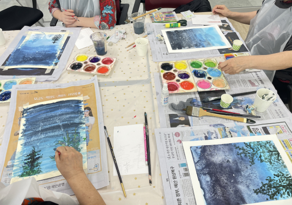 고독사 위험군 대상 사회적 관계망 형성을 위한 미술치료