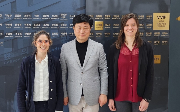 줄리-류호룡-앨리스