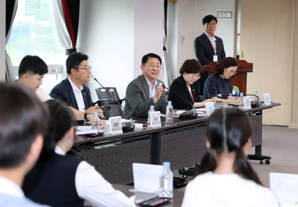 지난 10일 서구청 장태산실에서 열린 아동권리옹호관 연합회의 장면