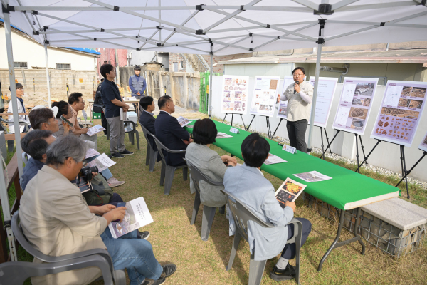 공주 대통사지 정밀 발굴 현장 설명회 개최 모습
