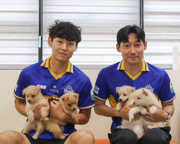 충남아산FC 유기동물 보호 캠페인 ‘블루포우’ 진행 모습