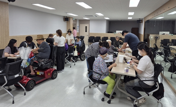 대전을지대병원 간호부 사랑의 간호봉사 모습