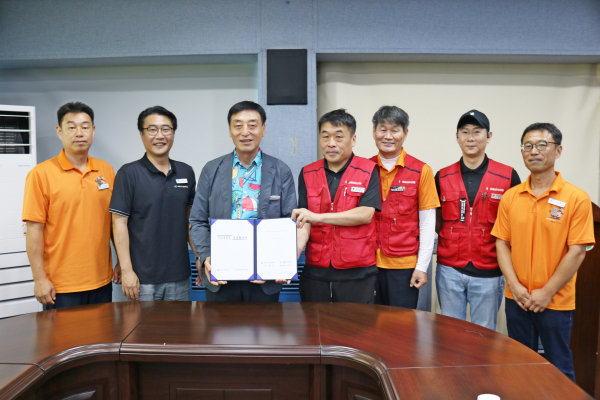 보령시시설관리공단, 임금협약 체결식 단체사진