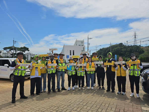 여름 휴가철 맞이 청소년 유해환경 민관 합동점검 단체사진