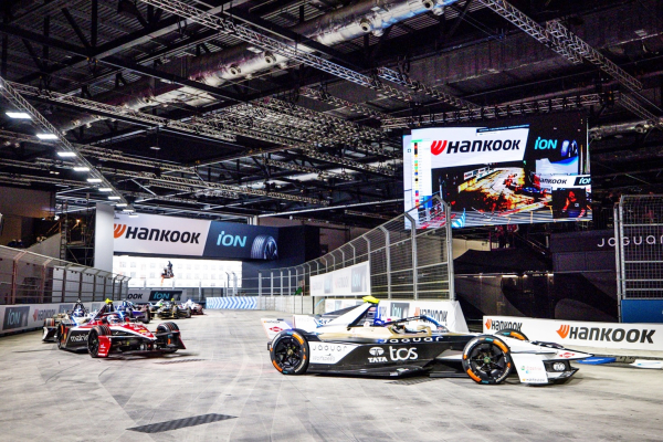 포뮬러 E 2025 런던 E-Prix 경기 장면