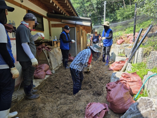 수해복구 활동 모습