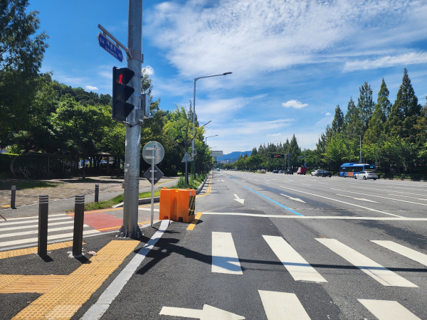 대전 서구 월평동 대전일보사 네거리 도로 확장 준공 모습
