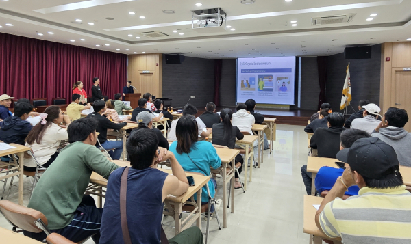 7월 16일 안면도농협에서 진행된 외국인 계절근로자 교육 모습