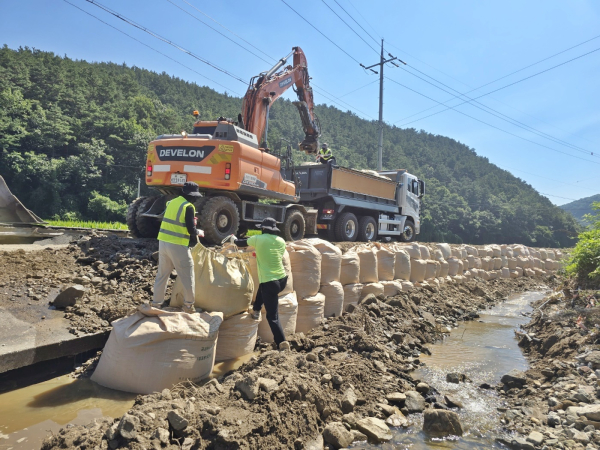 집중호우 피해복구 모습