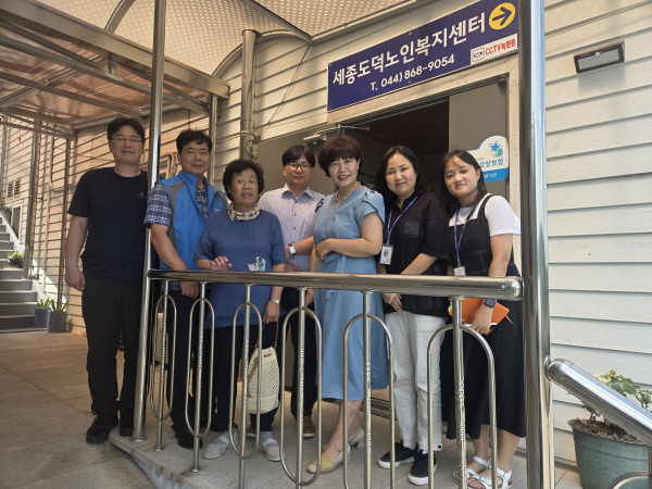 연동면 노인복지 발전을 위한 간담회 후 단체사진