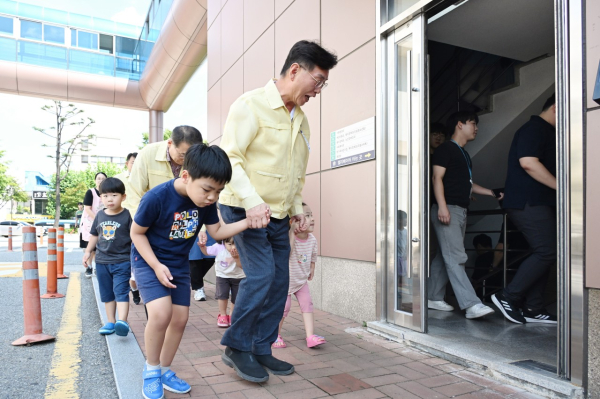 을지연습 공습 대비 민방위 훈련 모습