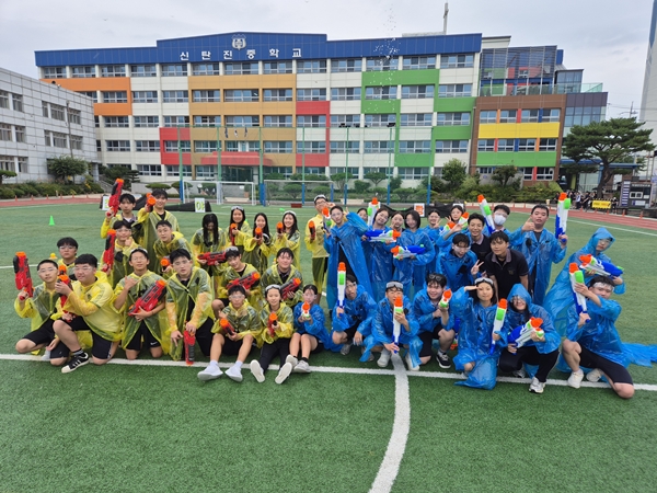 경기 후 단체 사진