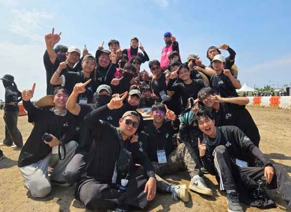 자작자동차 동아리 학생들이 대학생 자작자동차 대회 ‘Baja Student Korea 2025’에서 종합 우승과 은상을 차지하는 쾌거를 거뒀다.